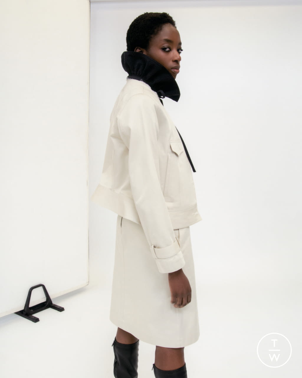 Fashion Week London Pre-Fall 2022 look 7 from the Eudon Choi collection 女装