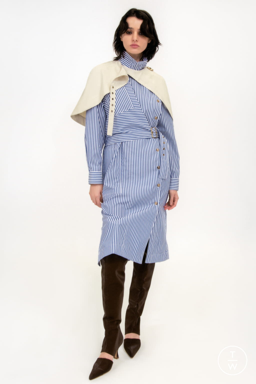 Fashion Week London Pre-Fall 2022 look 18 from the Eudon Choi collection 女装