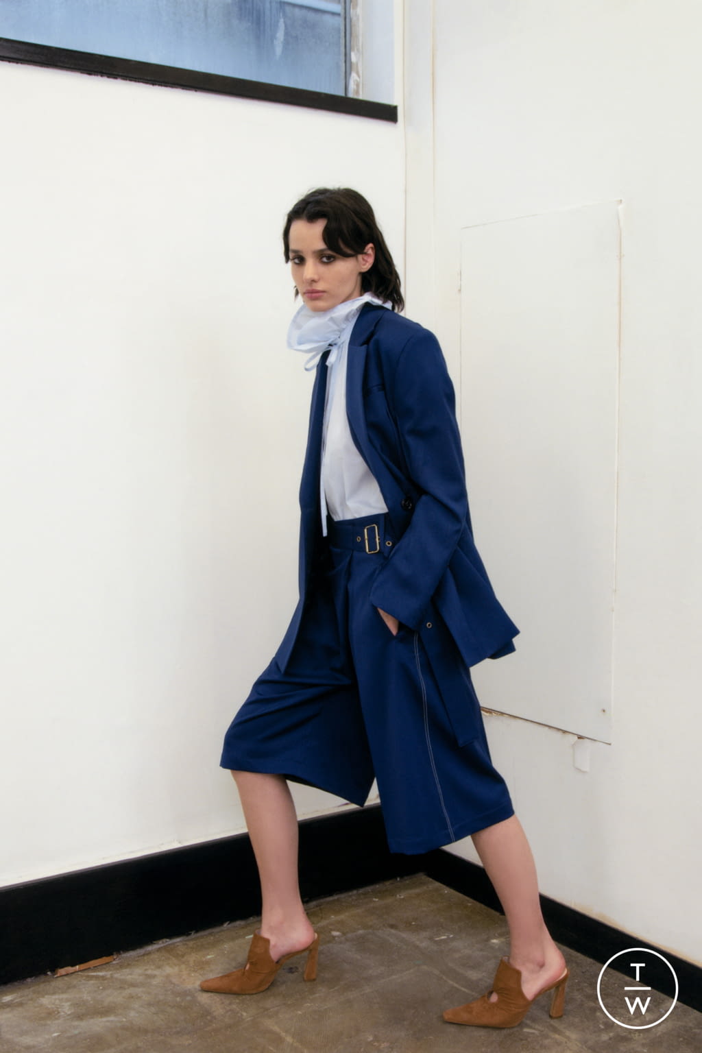 Fashion Week London Pre-Fall 2022 look 33 from the Eudon Choi collection womenswear