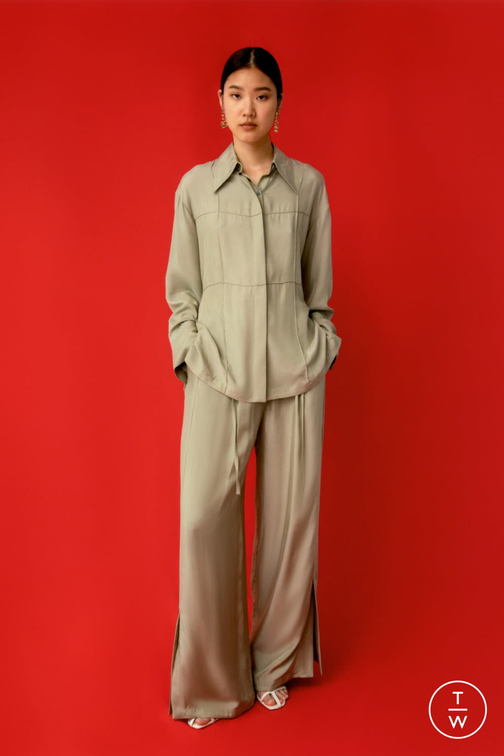 Fashion Week London Resort 2022 look 7 de la collection Eudon Choi womenswear