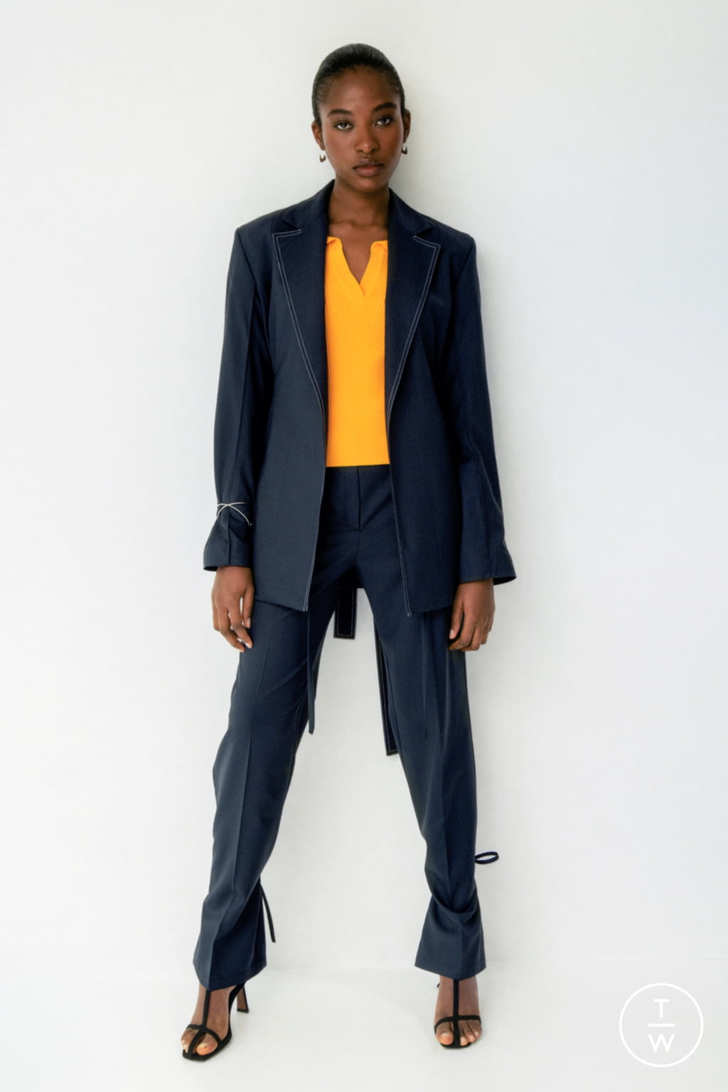 Fashion Week London Resort 2022 look 9 from the Eudon Choi collection womenswear