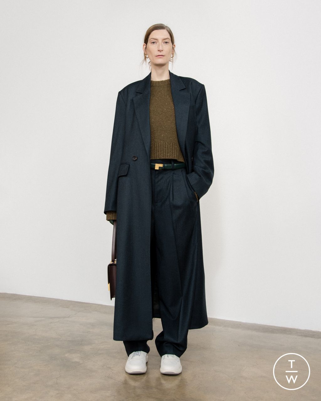 Fashion Week London Pre-Fall 2023 look 6 from the Eudon Choi collection womenswear