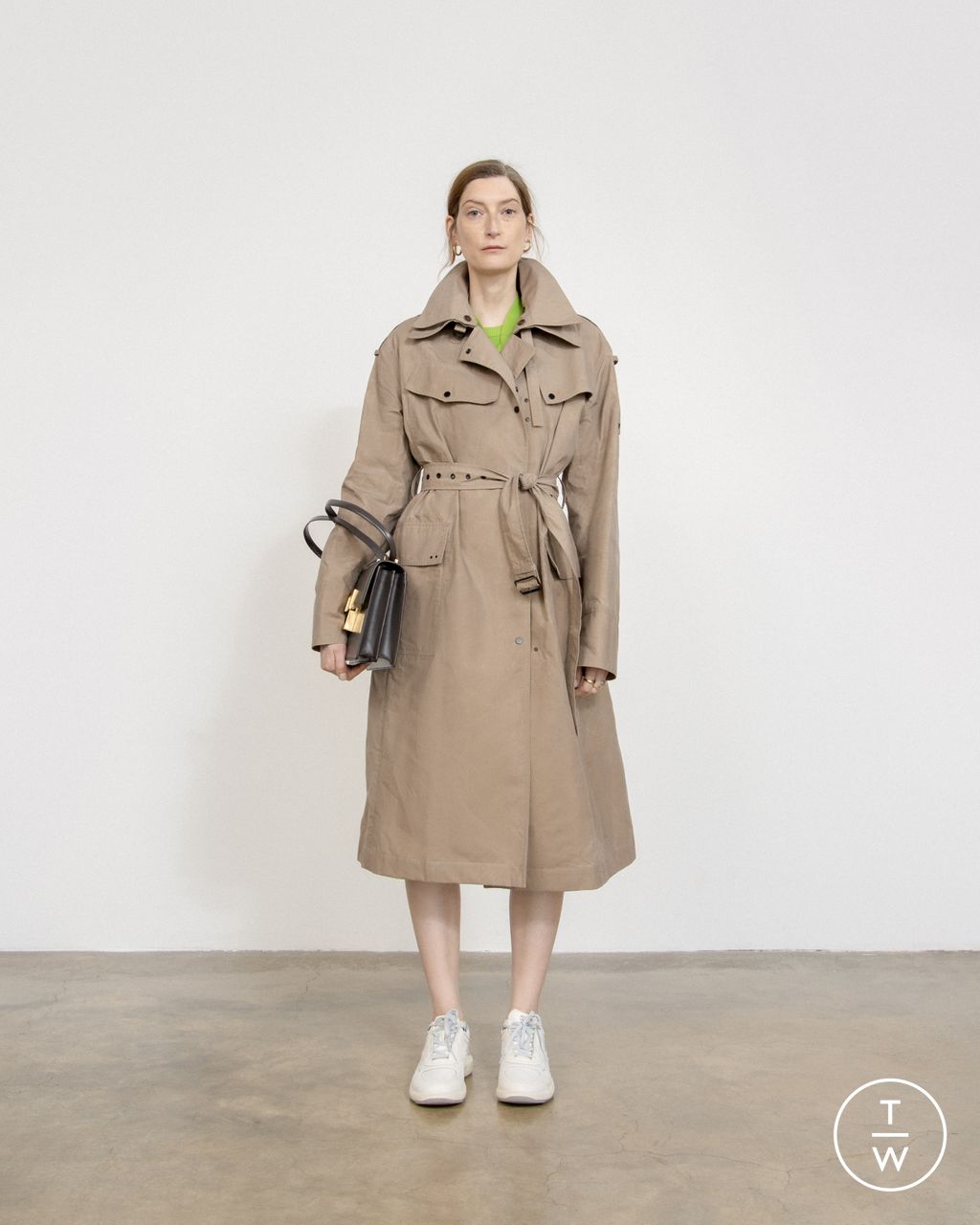 Fashion Week London Pre-Fall 2023 look 10 from the Eudon Choi collection 女装