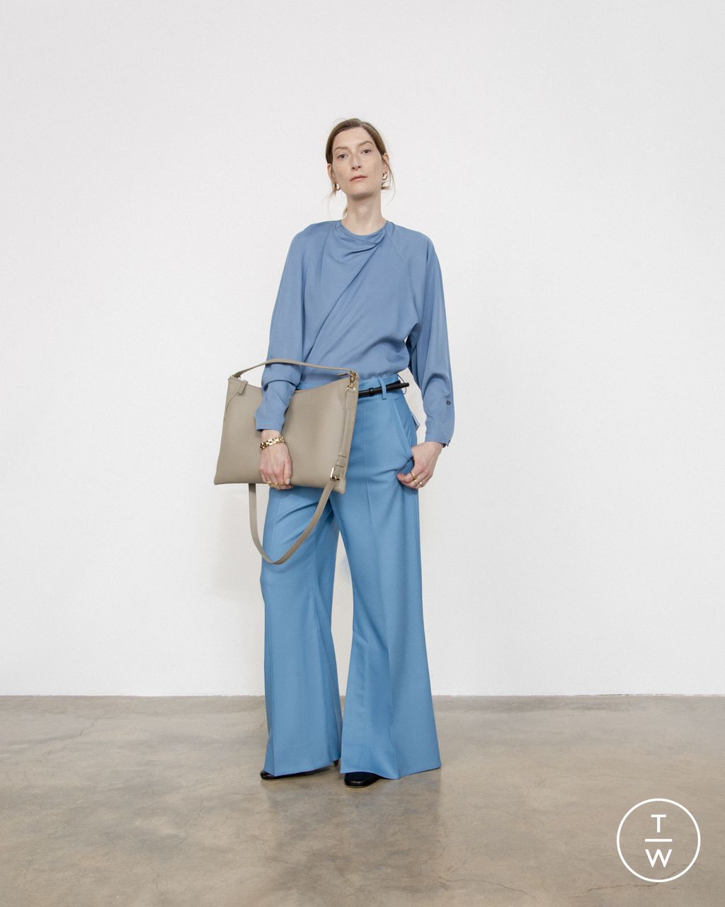 Fashion Week London Pre-Fall 2023 look 18 from the Eudon Choi collection womenswear