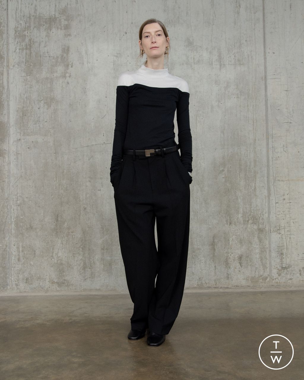Fashion Week London Pre-Fall 2023 look 25 from the Eudon Choi collection 女装