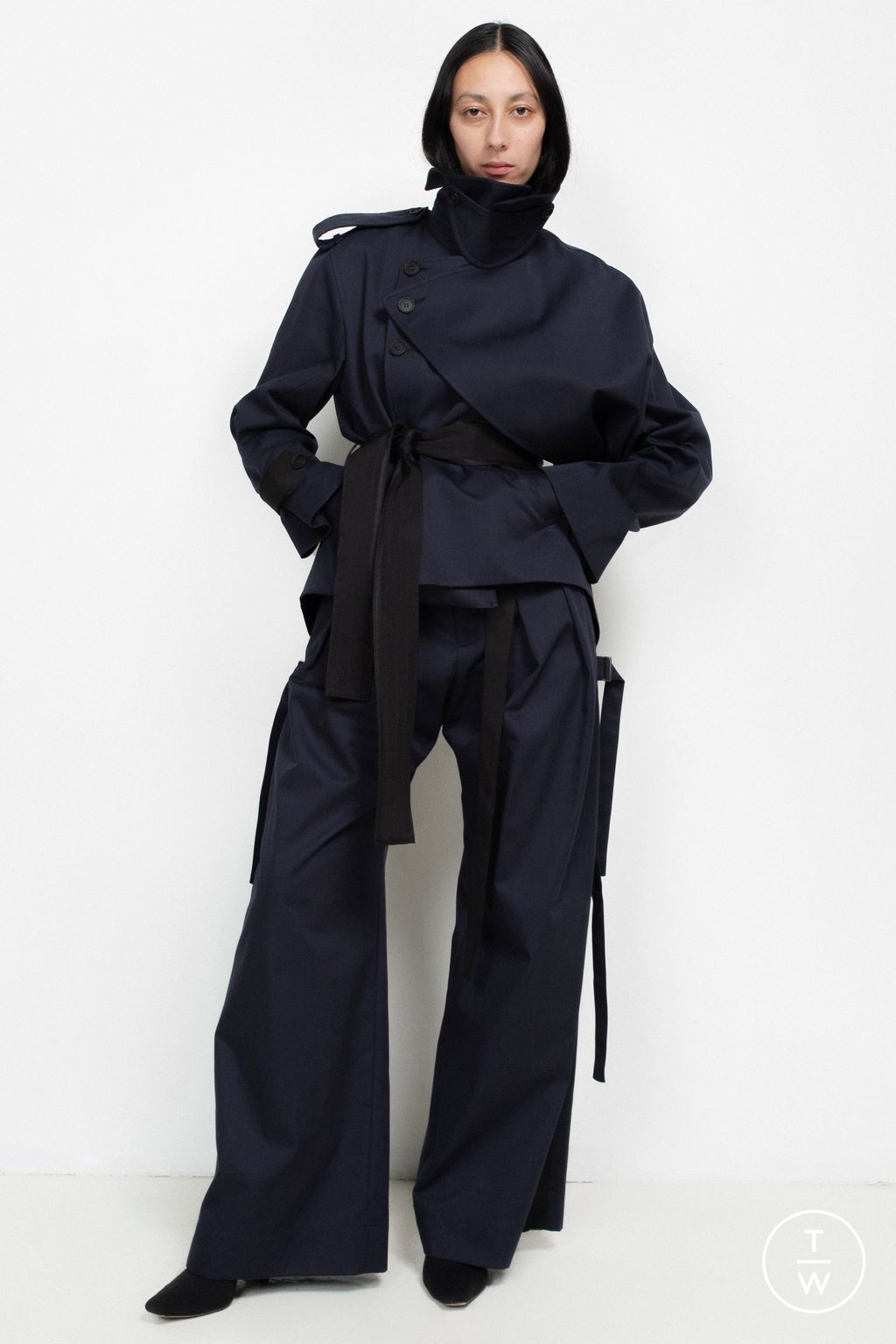 Fashion Week London Pre-Fall 2024 look 1 from the Eudon Choi collection womenswear