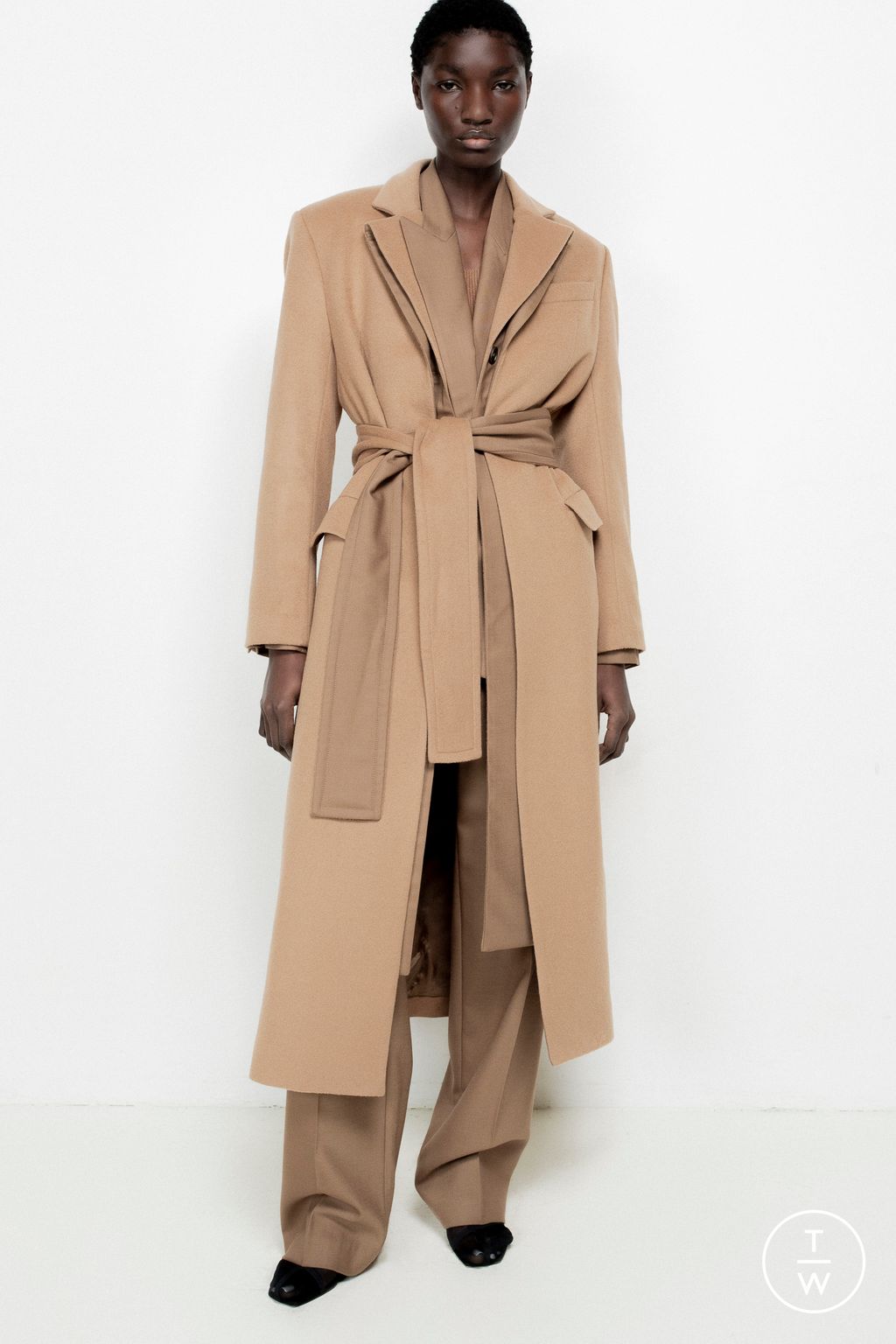 Fashion Week London Pre-Fall 2024 look 7 from the Eudon Choi collection womenswear