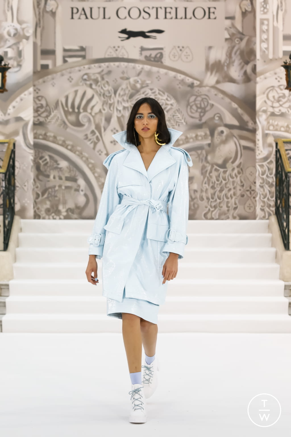 Fashion Week London Spring/Summer 2022 look 20 de la collection Paul Costelloe womenswear