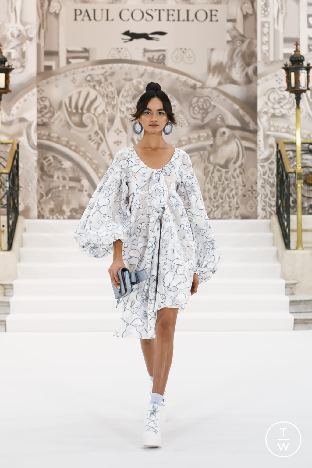 Fashion Week London Spring/Summer 2022 look 36 from the Paul Costelloe collection womenswear