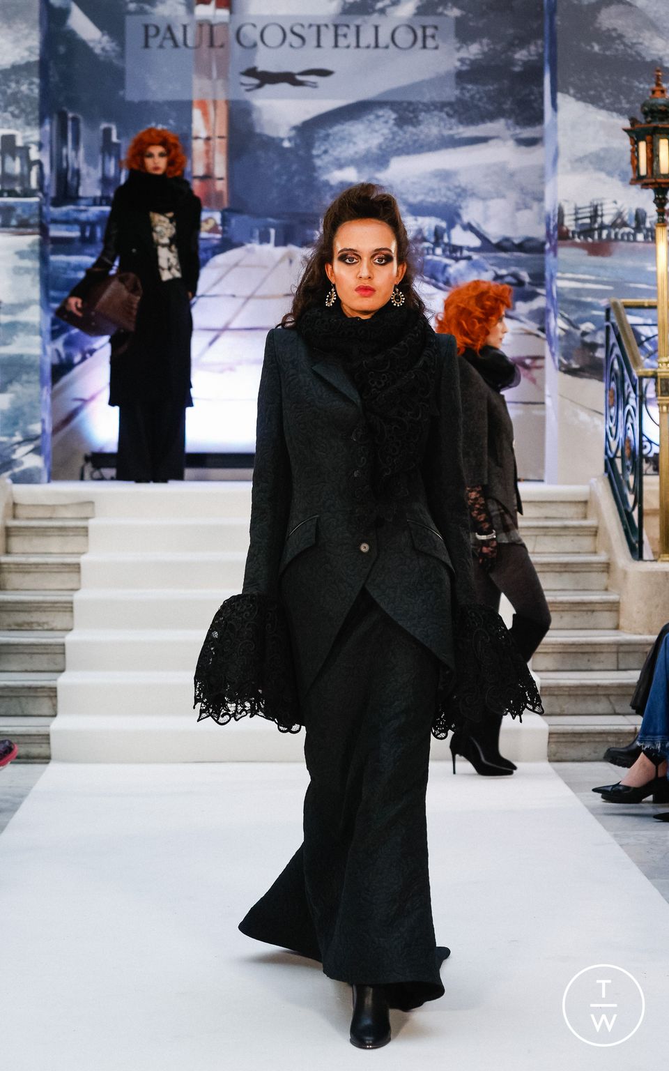 Fashion Week London Fall/Winter 2023 look 4 from the Paul Costelloe collection womenswear