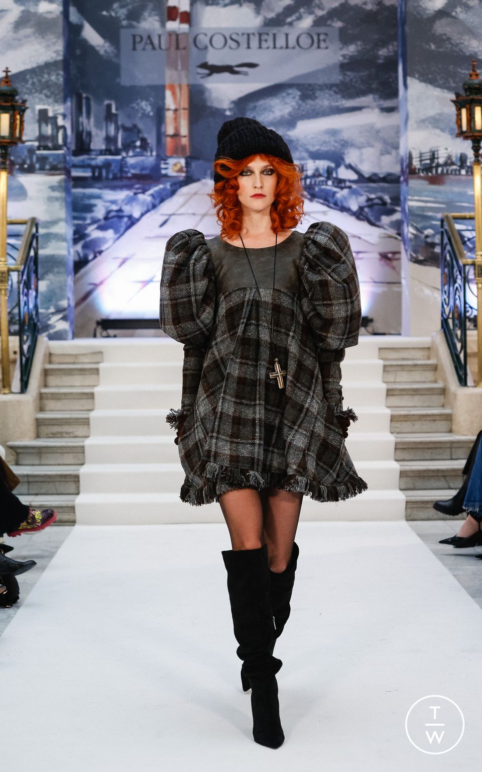 Fashion Week London Fall/Winter 2023 look 17 from the Paul Costelloe collection womenswear