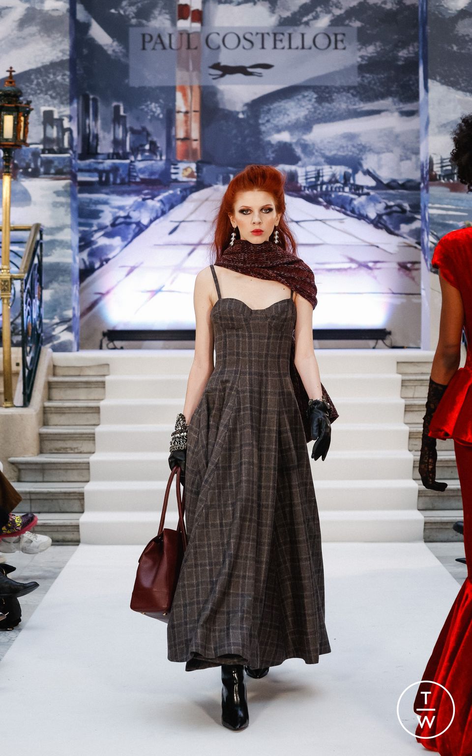 Fashion Week London Fall/Winter 2023 look 18 from the Paul Costelloe collection womenswear