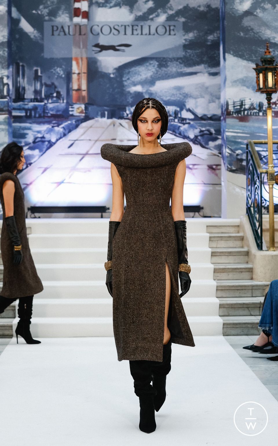 Fashion Week London Fall/Winter 2023 look 26 from the Paul Costelloe collection womenswear