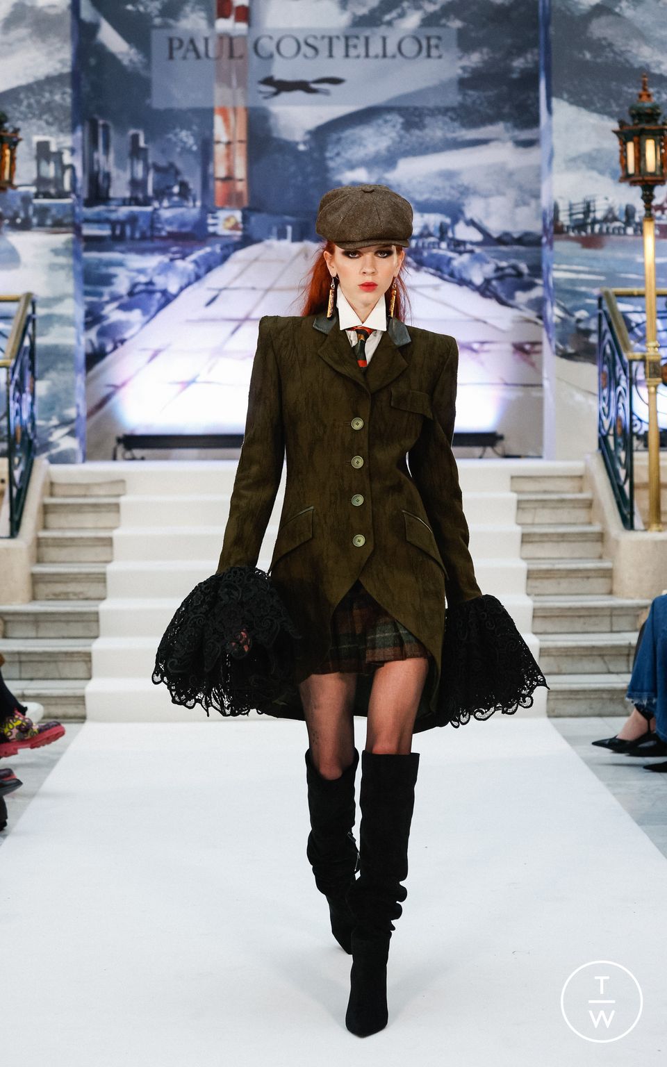 Fashion Week London Fall/Winter 2023 look 32 from the Paul Costelloe collection womenswear