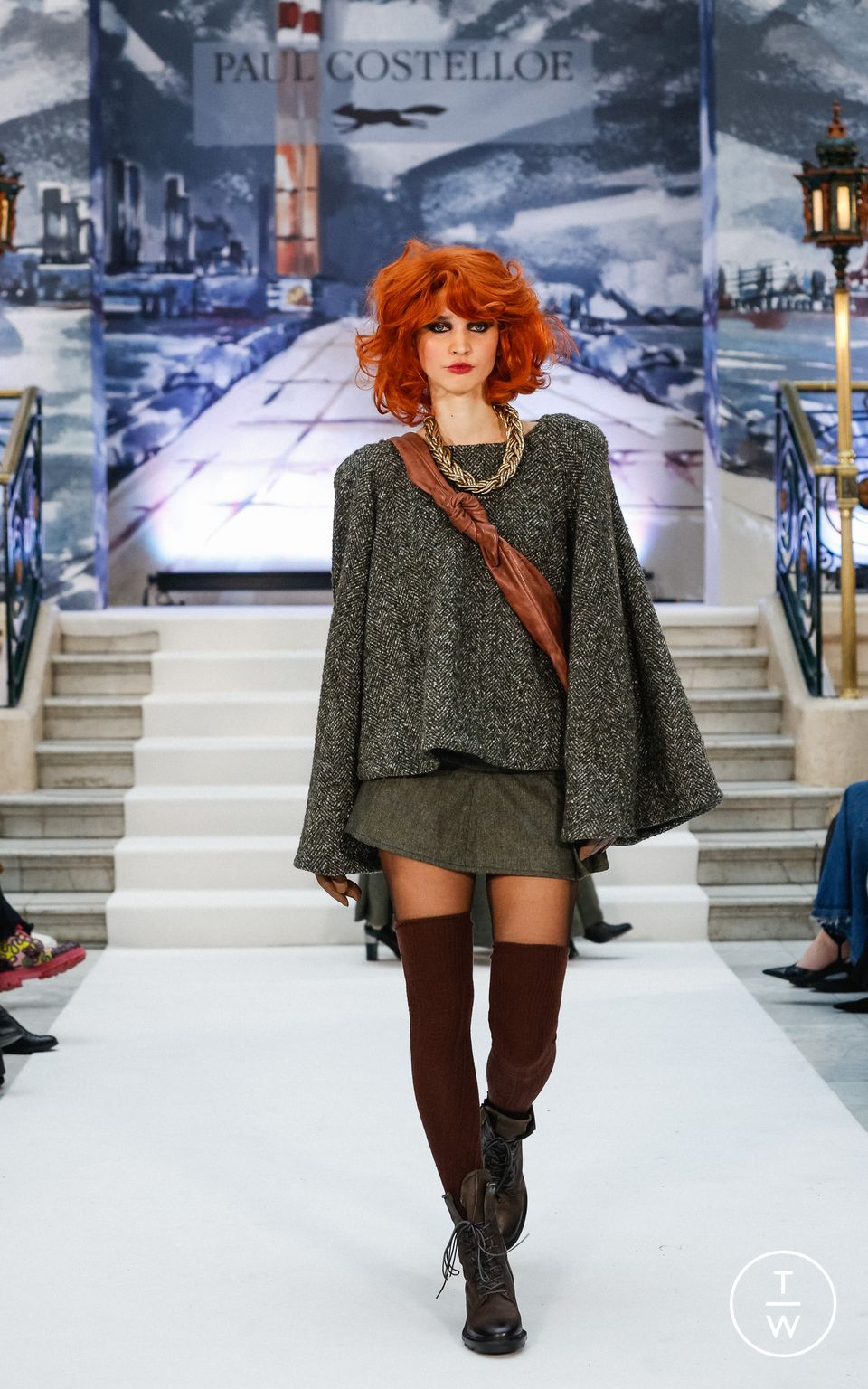 Fashion Week London Fall/Winter 2023 look 39 from the Paul Costelloe collection womenswear