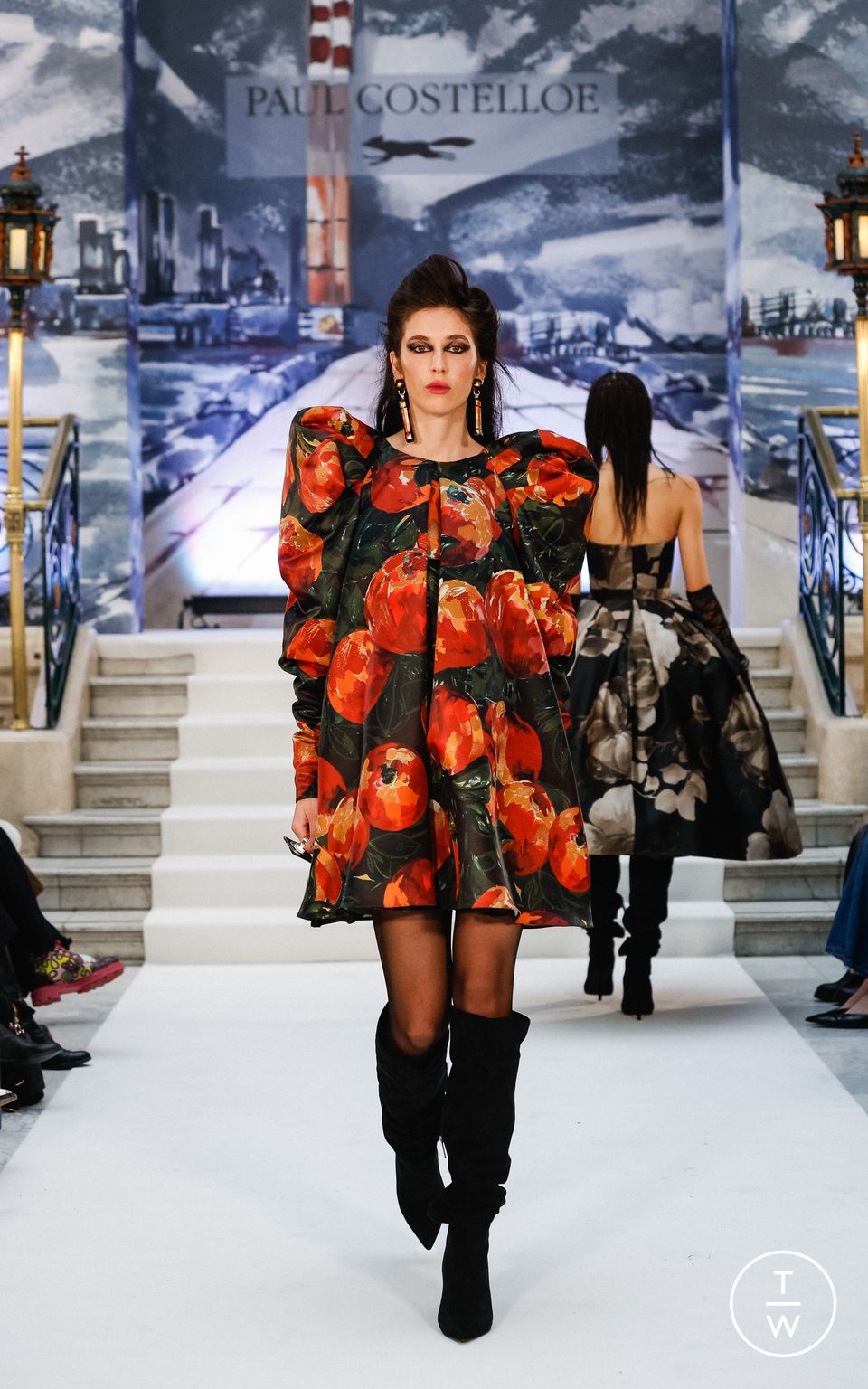 Fashion Week London Fall/Winter 2023 look 43 from the Paul Costelloe collection womenswear