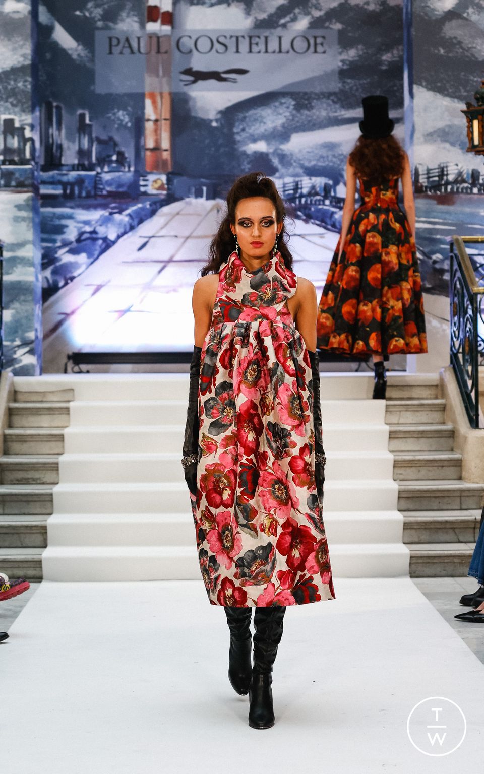 Fashion Week London Fall/Winter 2023 look 48 from the Paul Costelloe collection womenswear