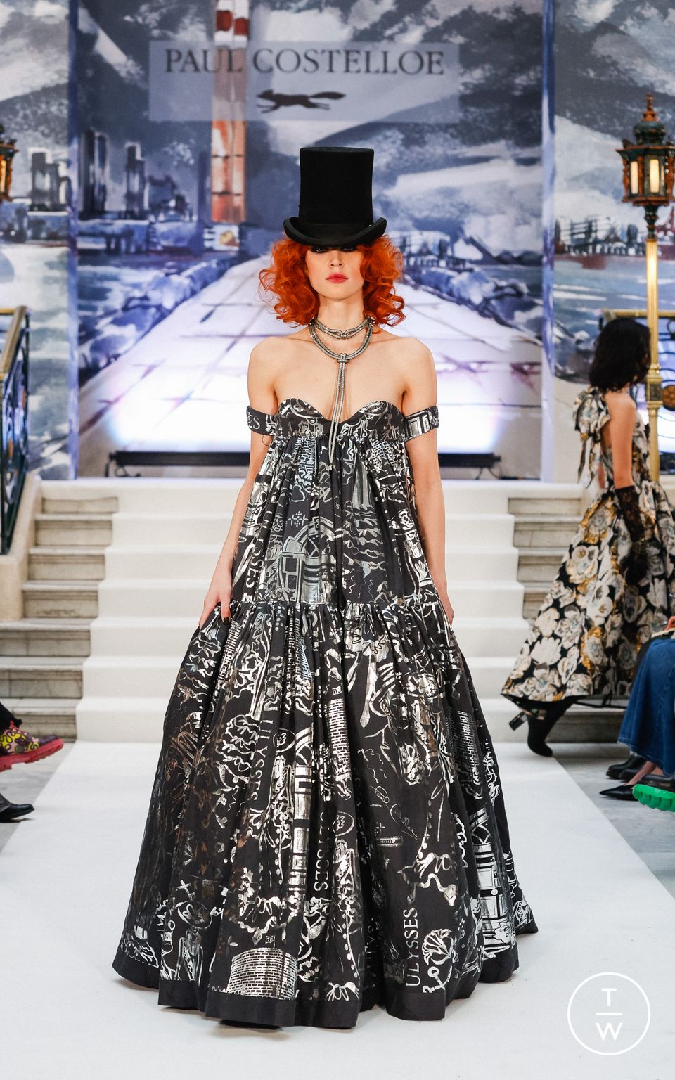 Fashion Week London Fall/Winter 2023 look 53 de la collection Paul Costelloe womenswear