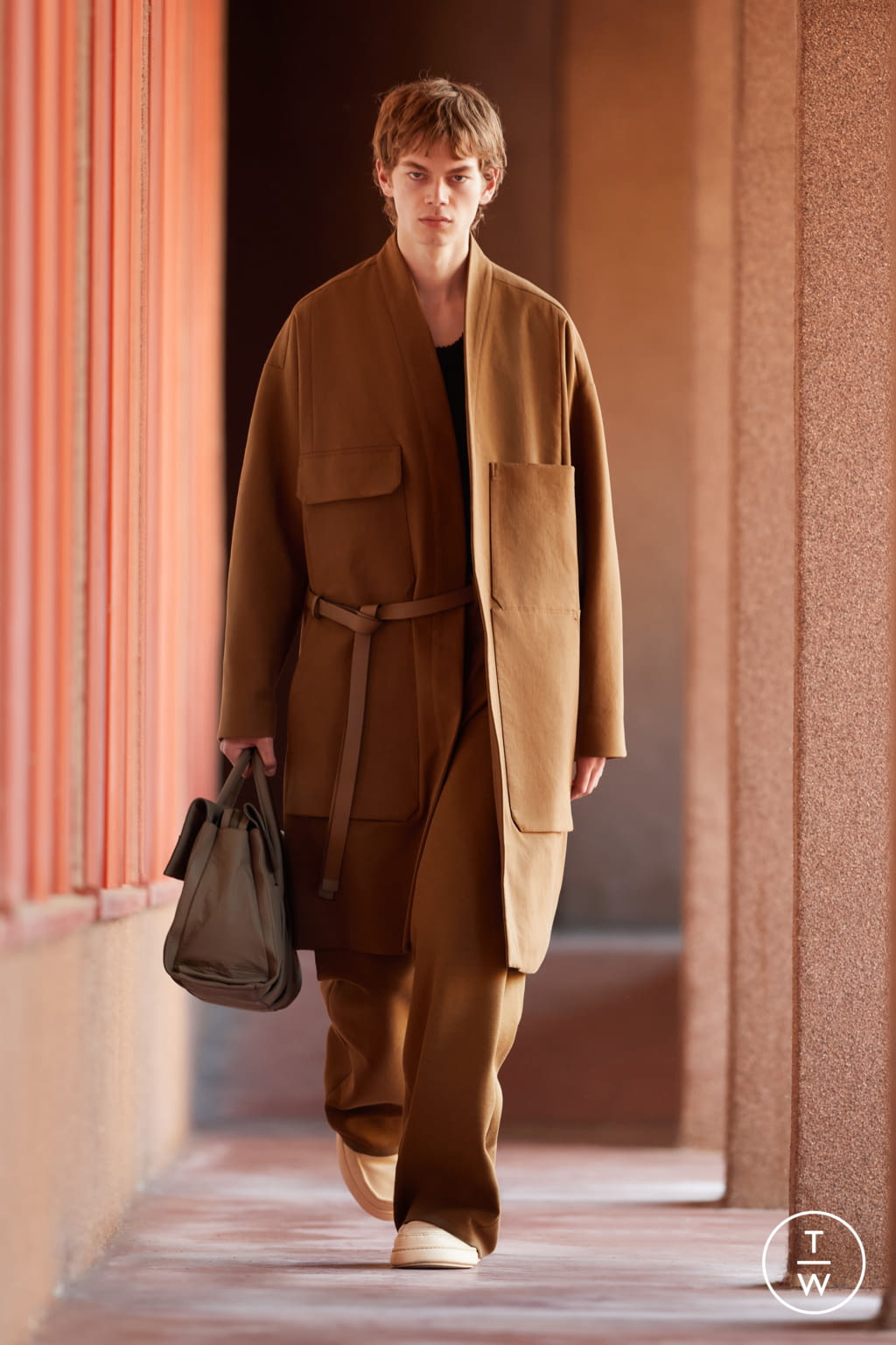 Fashion Week Milan Spring/Summer 2022 look 23 from the ZEGNA collection 男装