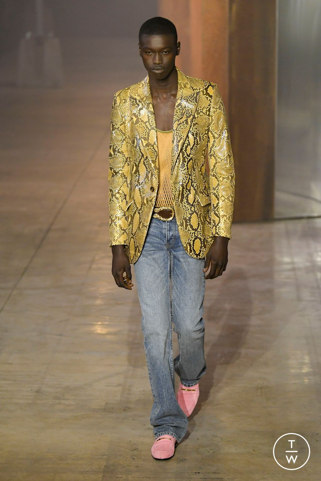 Fashion Week Milan Spring/Summer 2023 look 5 from the Bally collection 女装