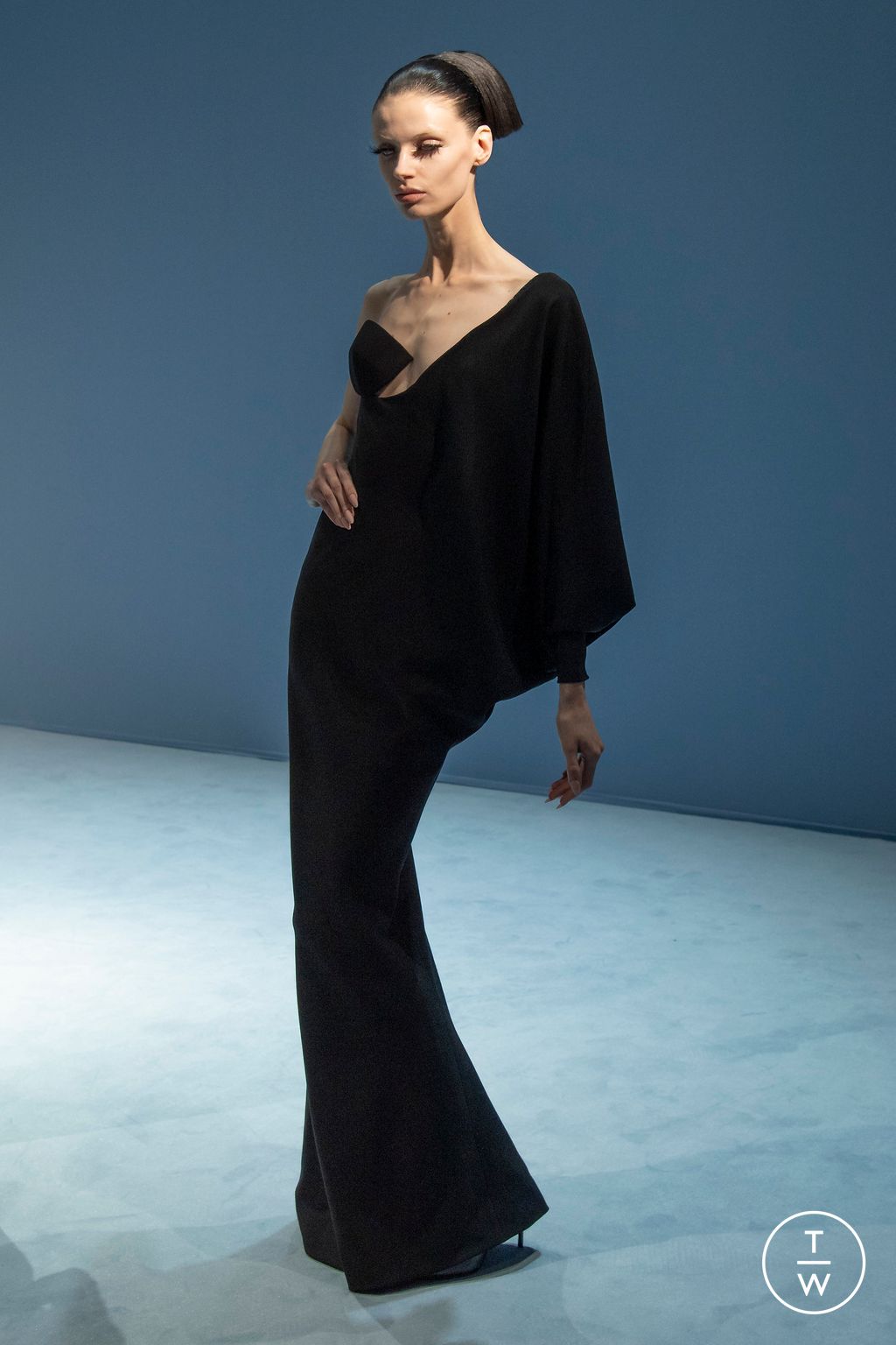 Fashion Week Paris Spring/Summer 2023 look 34 de la collection Jean Paul Gaultier couture