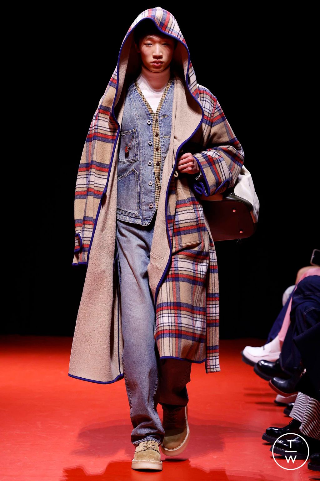 Fashion Week Paris Fall/Winter 2023 look 34 from the Kenzo collection menswear