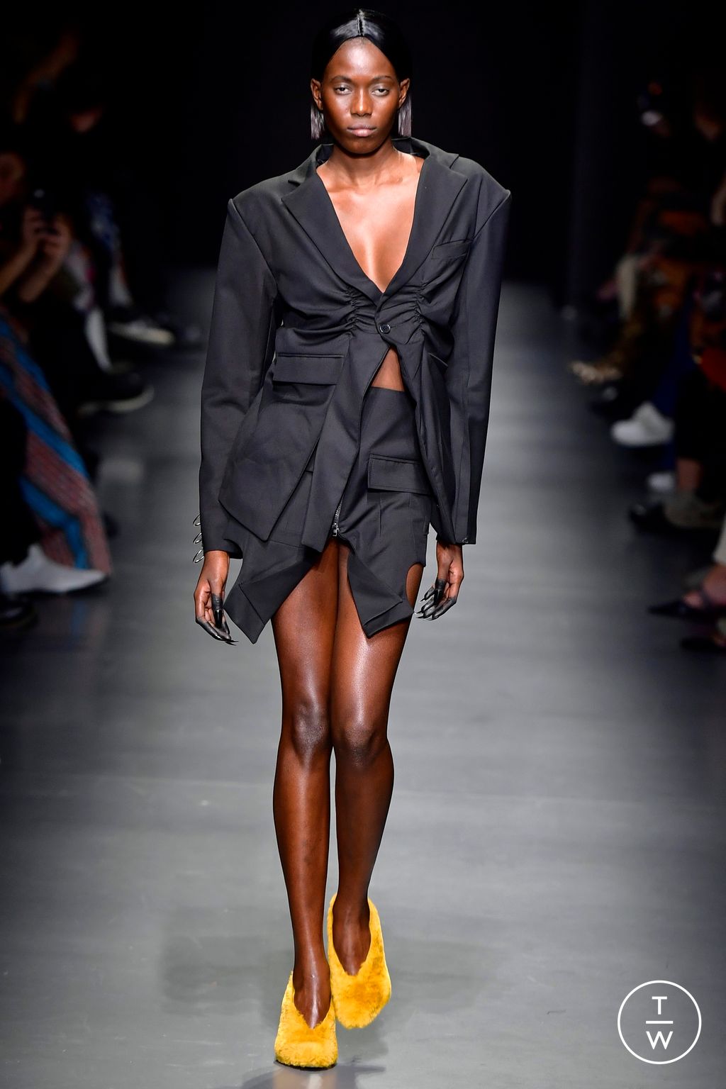 Fashion Week Milan Spring/Summer 2023 look 20 de la collection Tokyo James womenswear