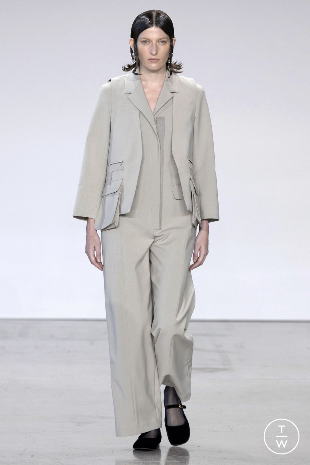 Fashion Week New York Spring/Summer 2023 look 9 from the Deveaux collection womenswear