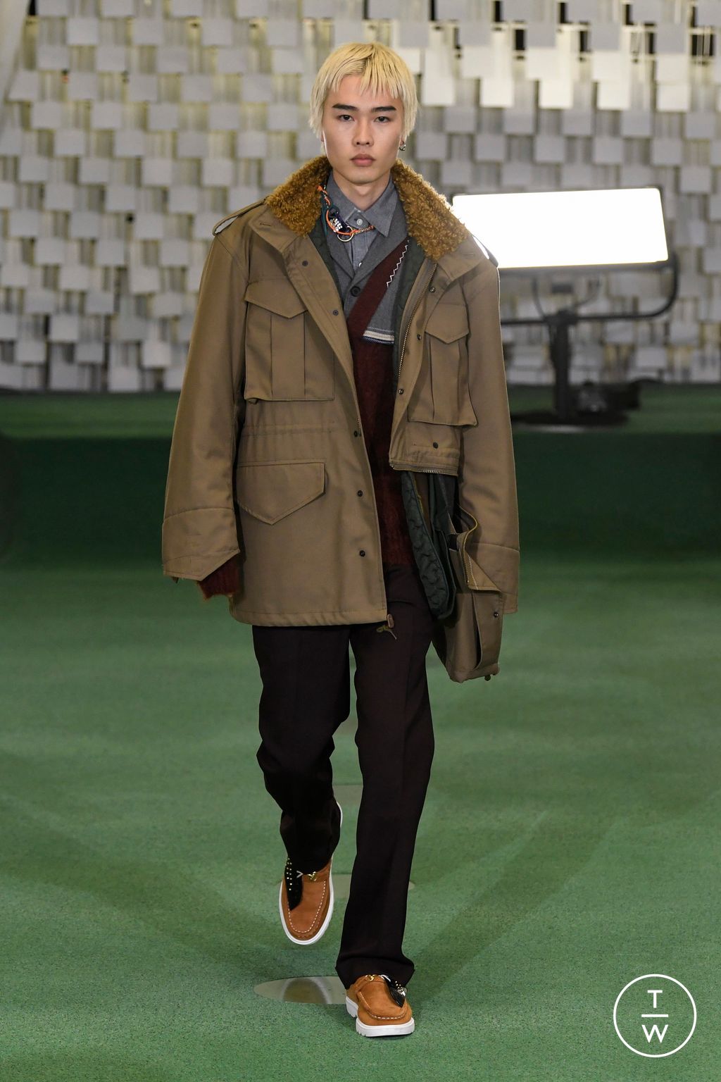 Fashion Week Paris Fall/Winter 2023 look 20 from the Kolor collection 男装