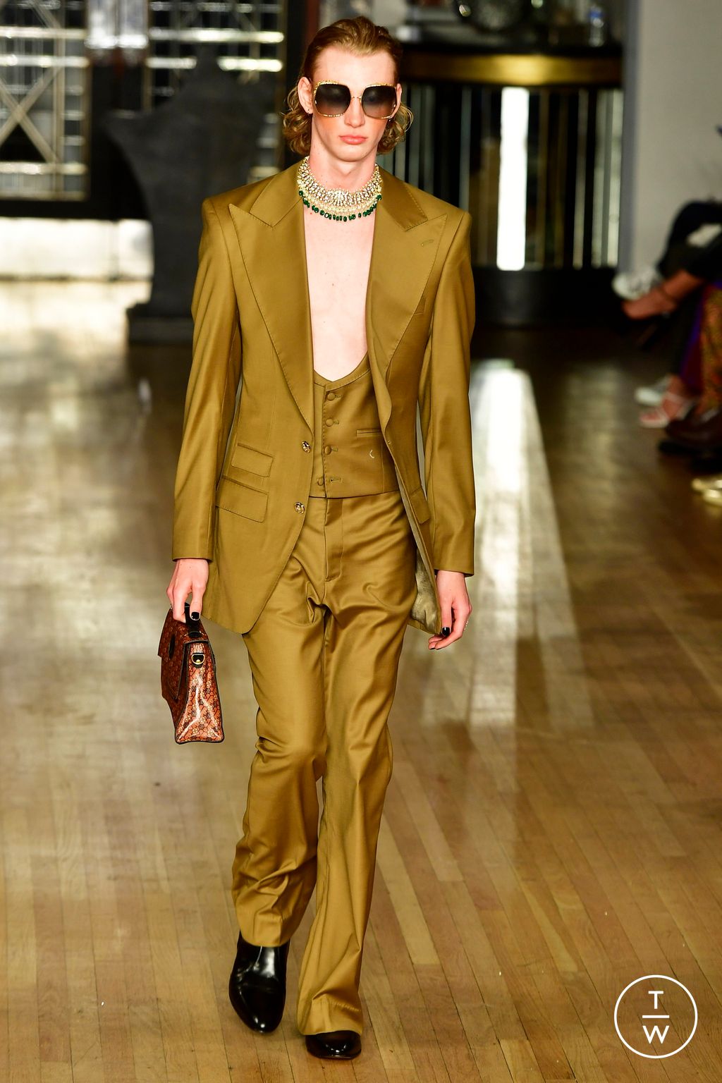 Fashion Week London Spring/Summer 2023 look 96 from the Helen Anthony collection womenswear