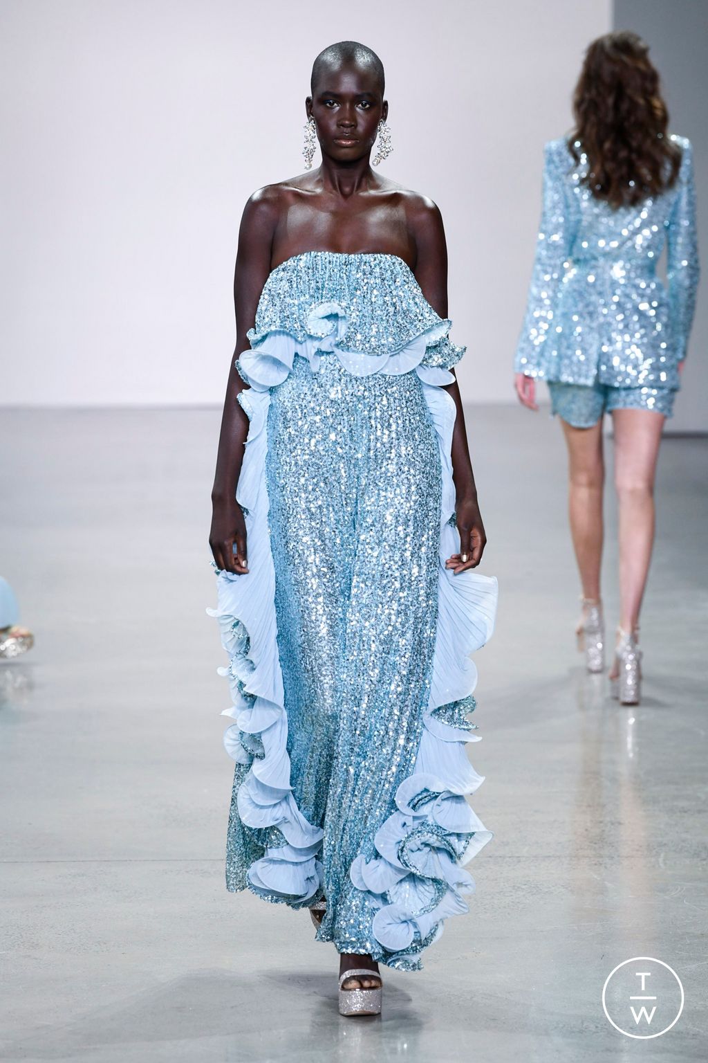 Fashion Week New York Spring/Summer 2023 look 39 from the Badgley Mischka collection womenswear