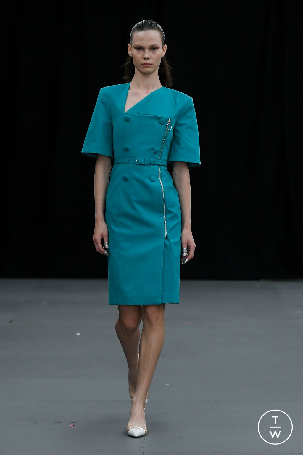 Fashion Week London Spring/Summer 2023 look 19 from the Huishan Zhang collection womenswear