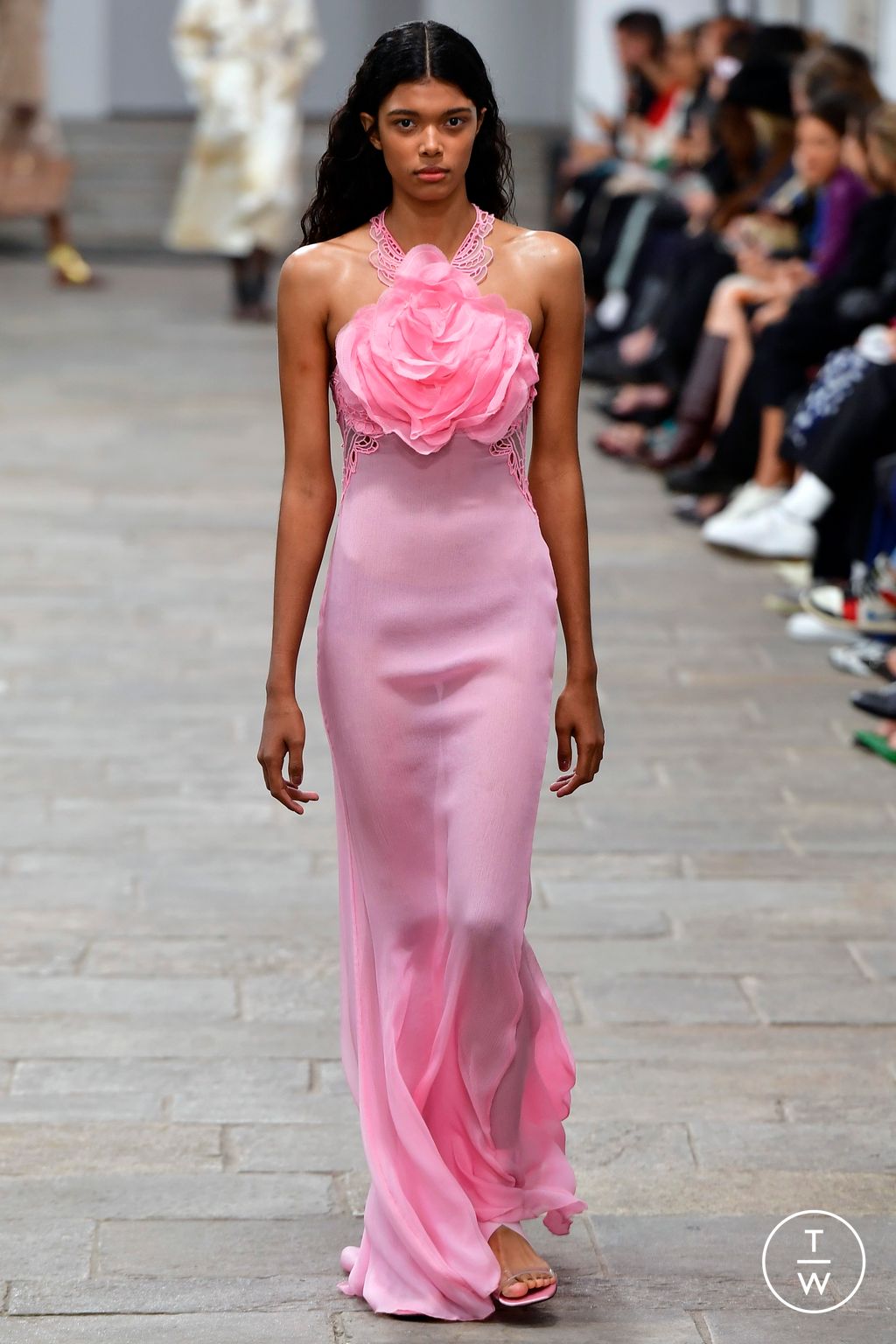 Fashion Week Milan Spring/Summer 2023 look 27 de la collection Ermanno Scervino womenswear