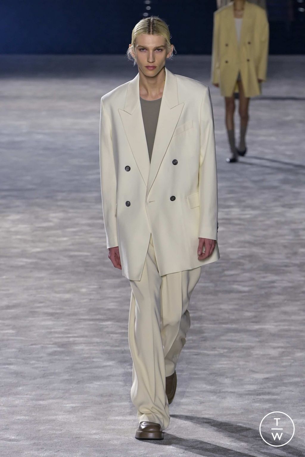 Fashion Week Paris Fall/Winter 2023 look 3 from the Ami collection 男装
