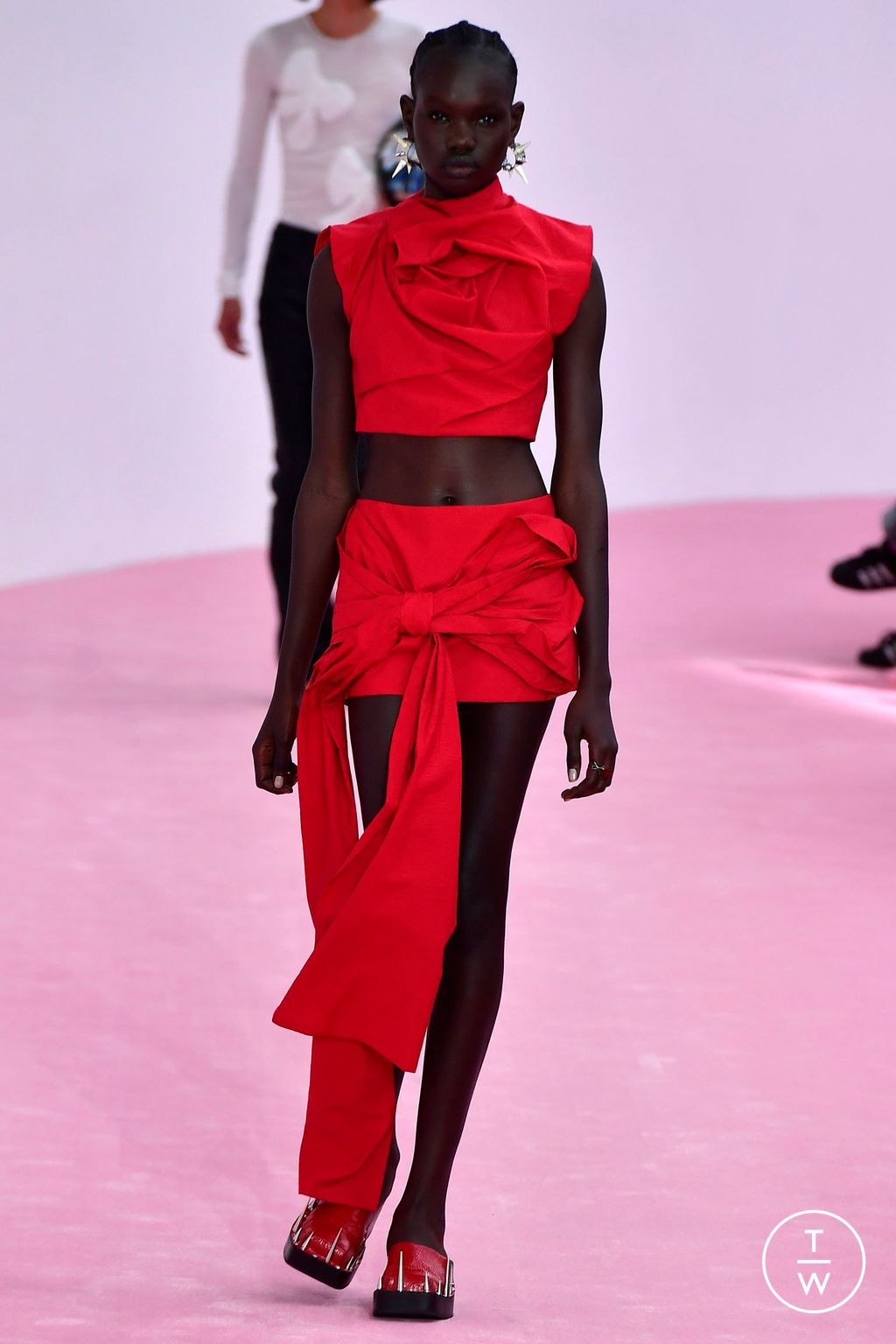 Fashion Week Paris Spring/Summer 2023 look 44 from the Acne Studios collection 女装