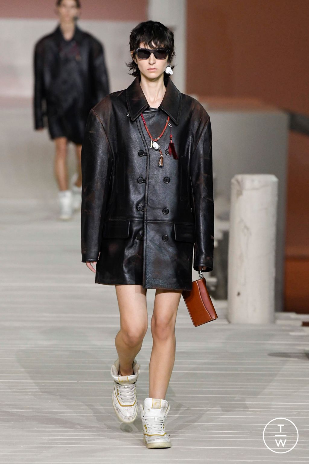 Fashion Week New York Spring/Summer 2023 look 2 from the Coach collection womenswear