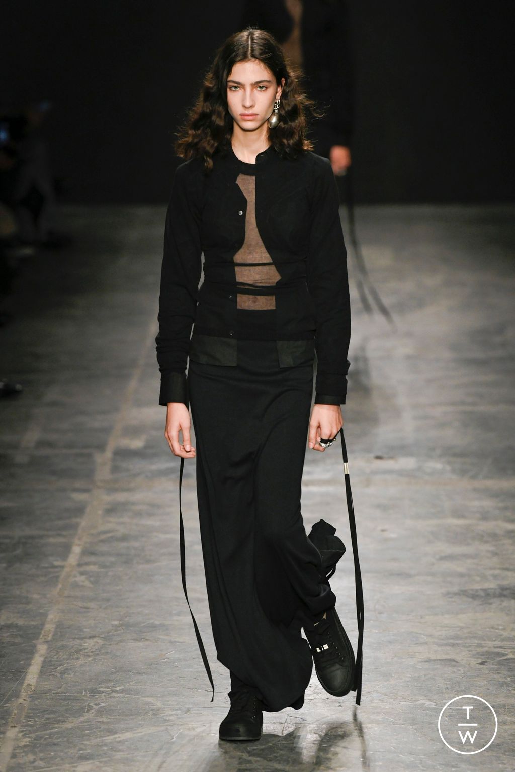 Fashion Week Paris Spring/Summer 2023 look 26 from the Ann Demeulemeester collection womenswear