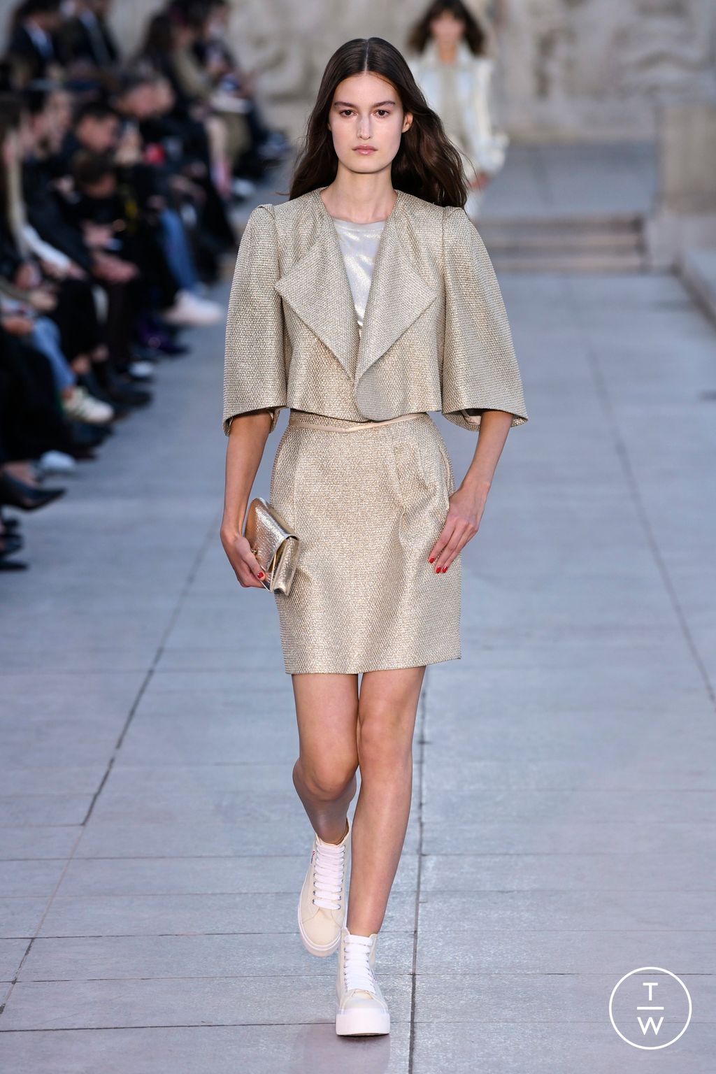 Fashion Week Paris Spring/Summer 2023 look 14 from the Akris collection 女装