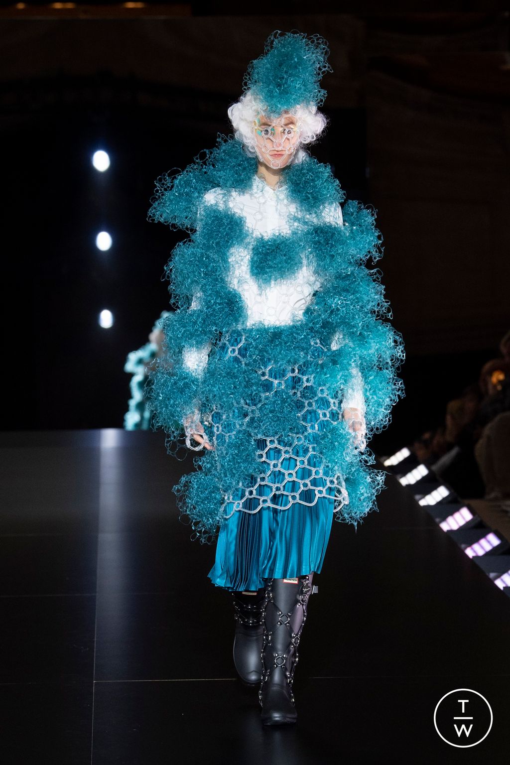 Fashion Week Paris Spring/Summer 2023 look 12 de la collection Noir Kei Ninomiya womenswear