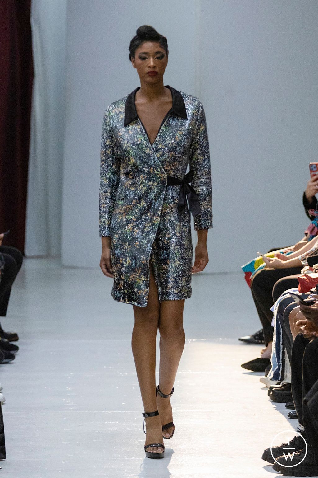 Fashion Week New York Spring/Summer 2023 look 19 de la collection Negris Lebrum womenswear