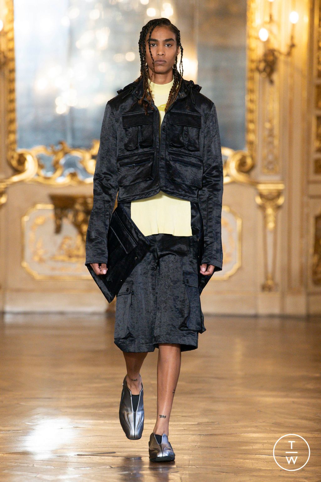 Fashion Week Milan Spring/Summer 2023 look 19 from the Trussardi collection 女装