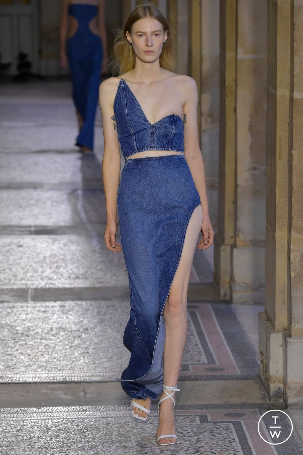 Fashion Week Paris Spring/Summer 2023 look 25 from the Monot collection 女装