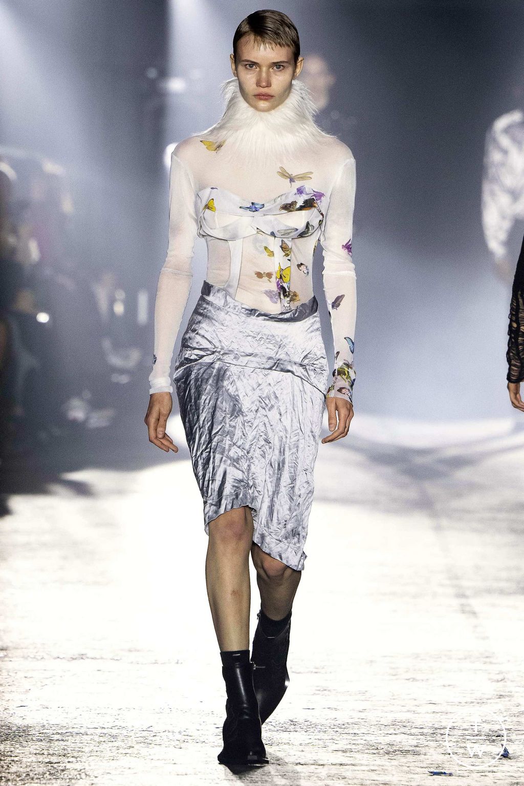 Fashion Week Milan Fall/Winter 2023 look 41 de la collection Jordanluca menswear