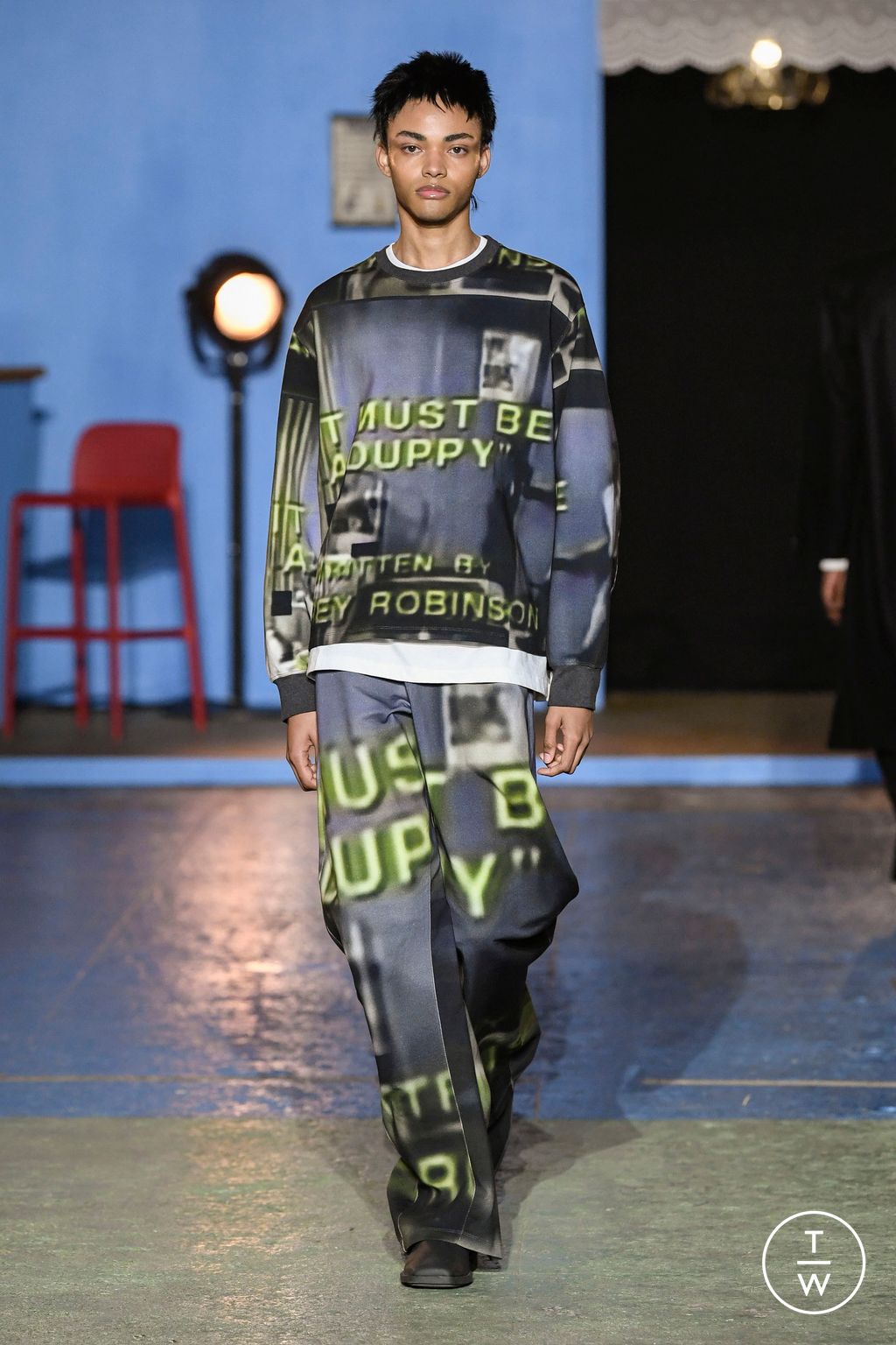 Fashion Week Paris Fall/Winter 2023 look 8 from the Bianca Saunders collection menswear