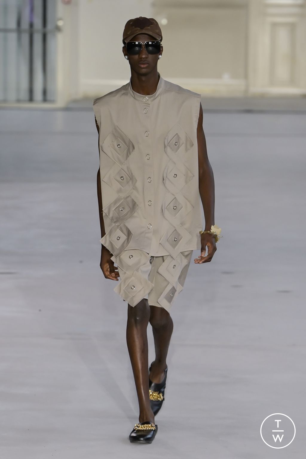 Fashion Week Paris Spring/Summer 2023 look 29 from the Victoria/tomas collection womenswear