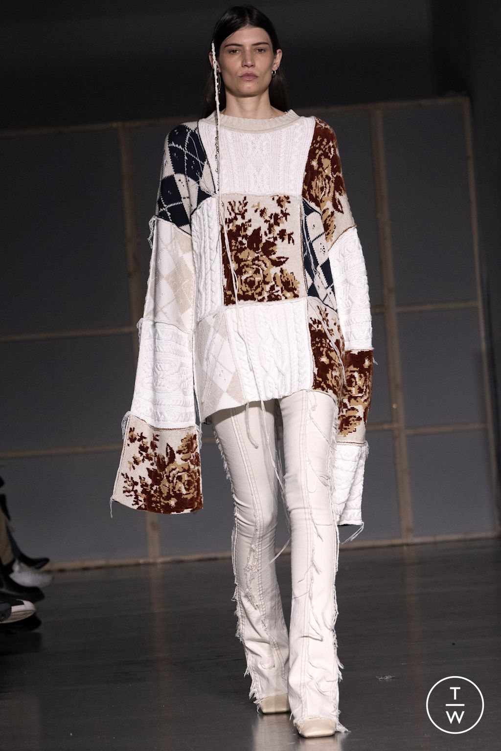 Fashion Week Milan Fall/Winter 2023 look 40 de la collection Federico Cina menswear