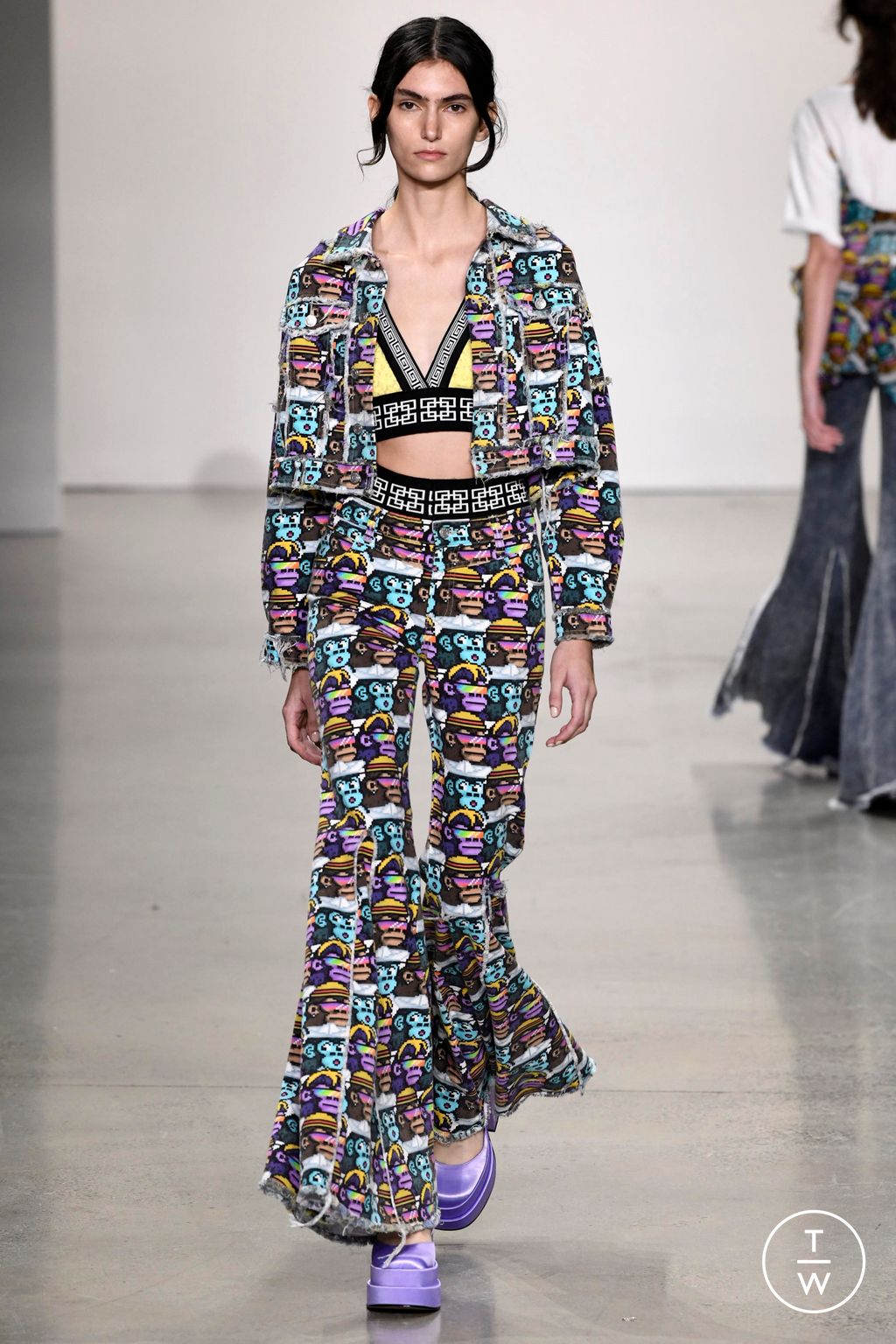Fashion Week New York Spring/Summer 2023 look 37 from the Vivienne Tam collection womenswear