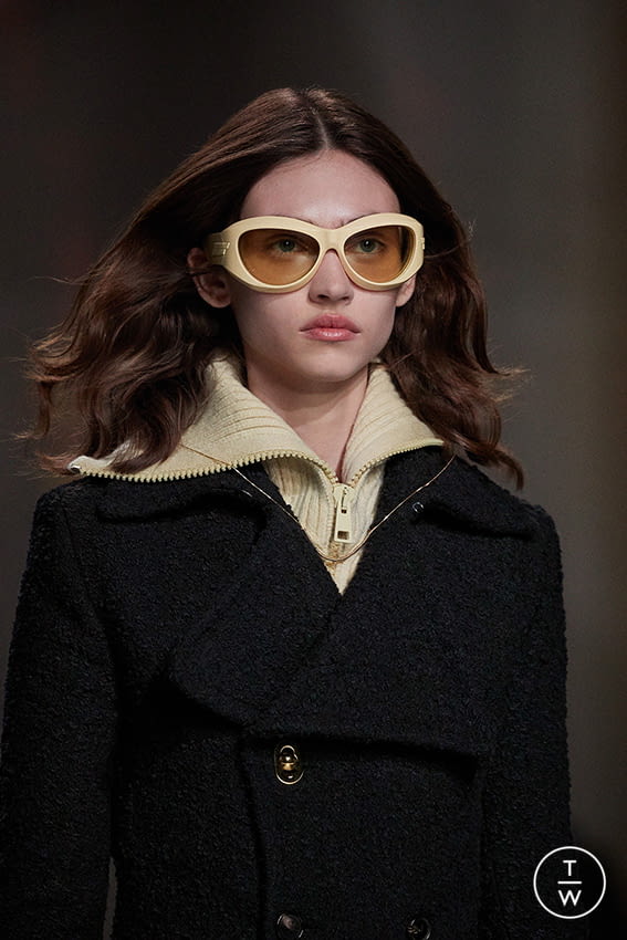 Fashion Week Milan Fall/Winter 2020 look 13 from the Bottega Veneta collection womenswear accessories