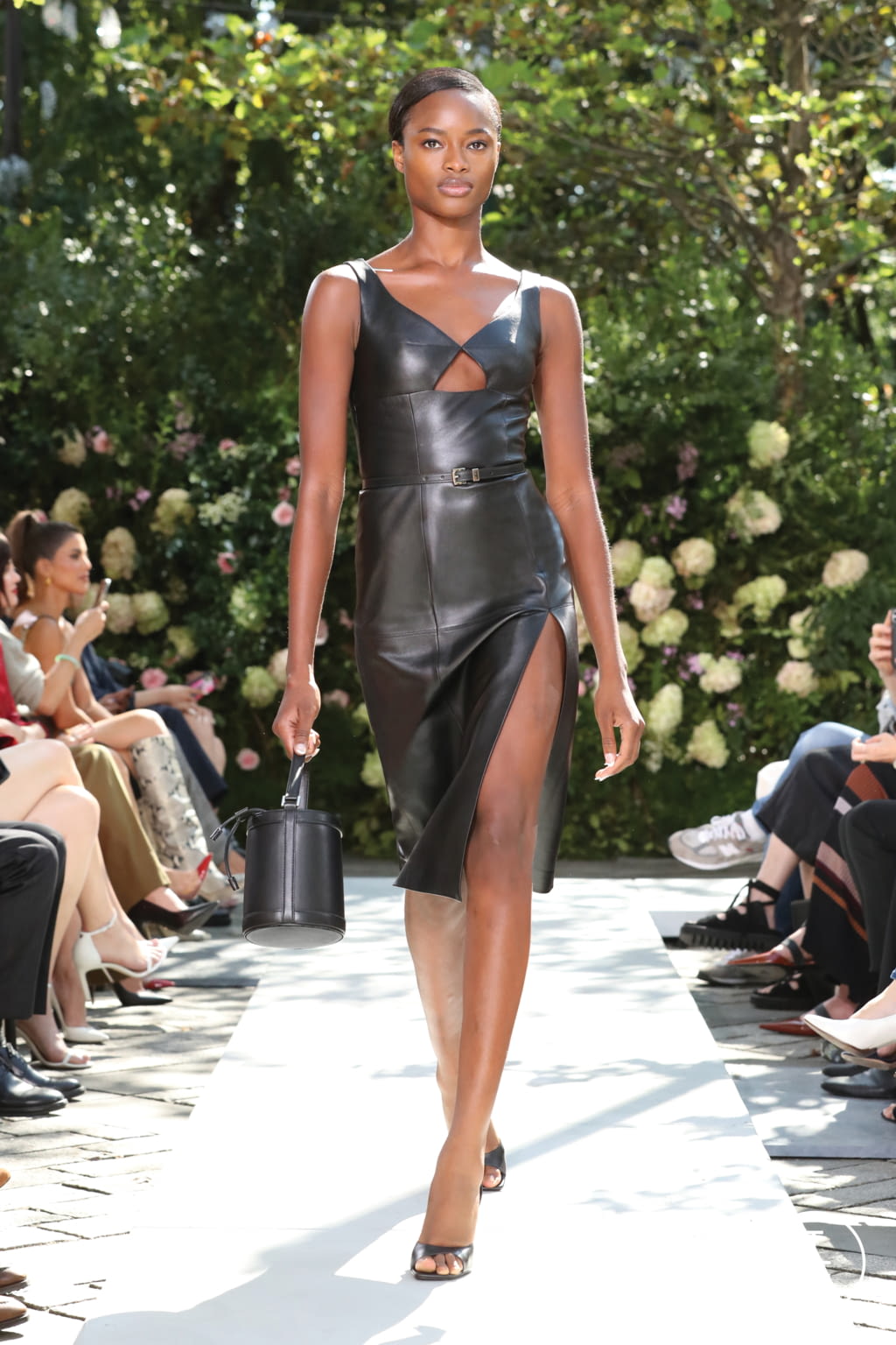 Fashion Week New York Spring/Summer 2022 look 12 from the Michael Kors Collection collection womenswear