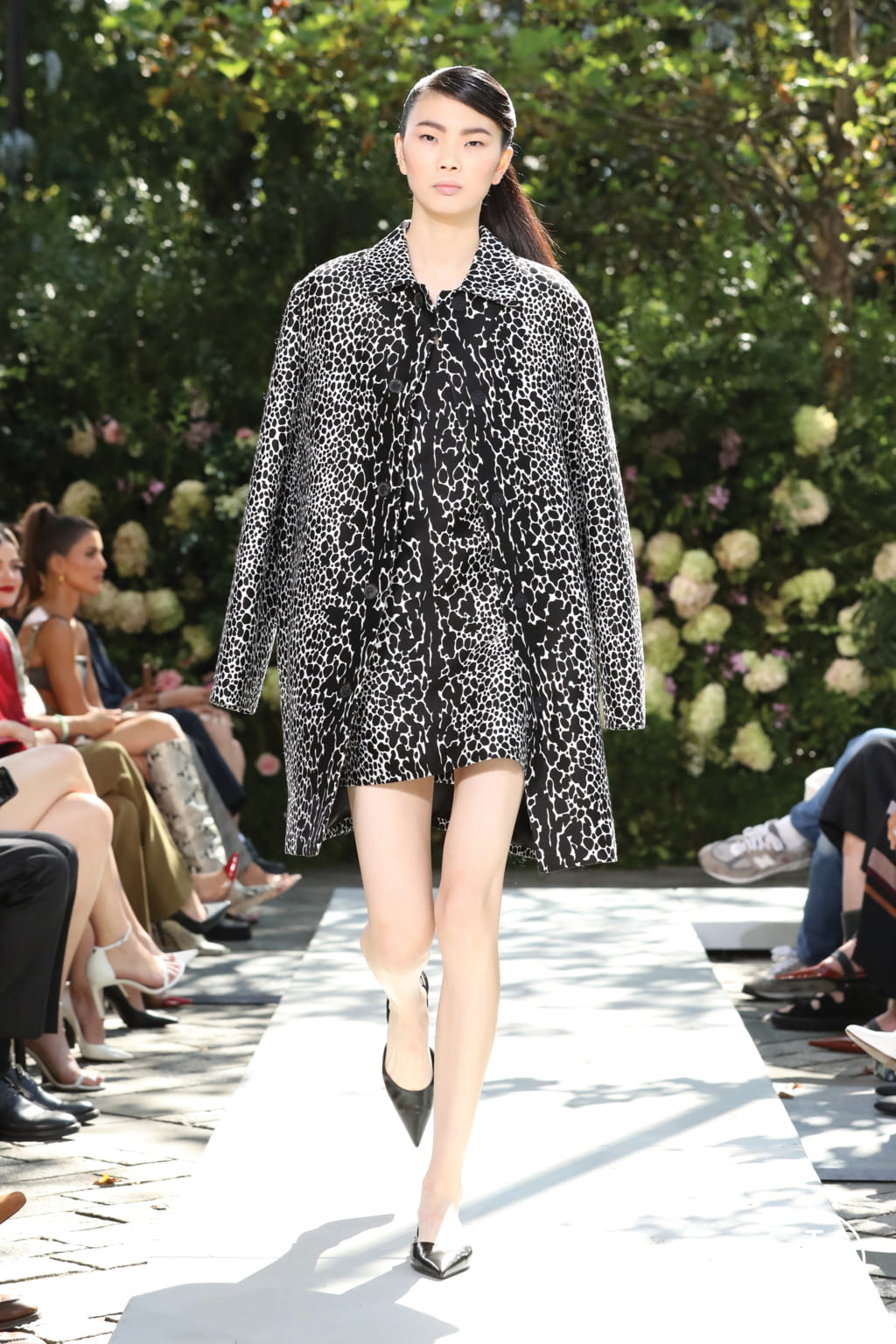 Fashion Week New York Spring/Summer 2022 look 16 from the Michael Kors Collection collection 女装